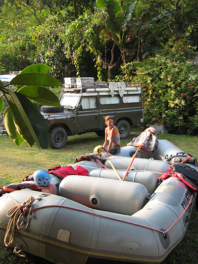 In Nepal logeren we bij een raft en kayak school