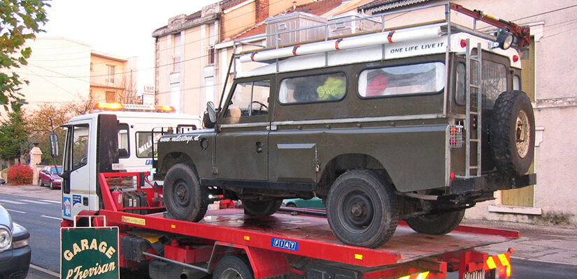 De reisverhalen van Miles To Go pech met Land Rover in Verdun